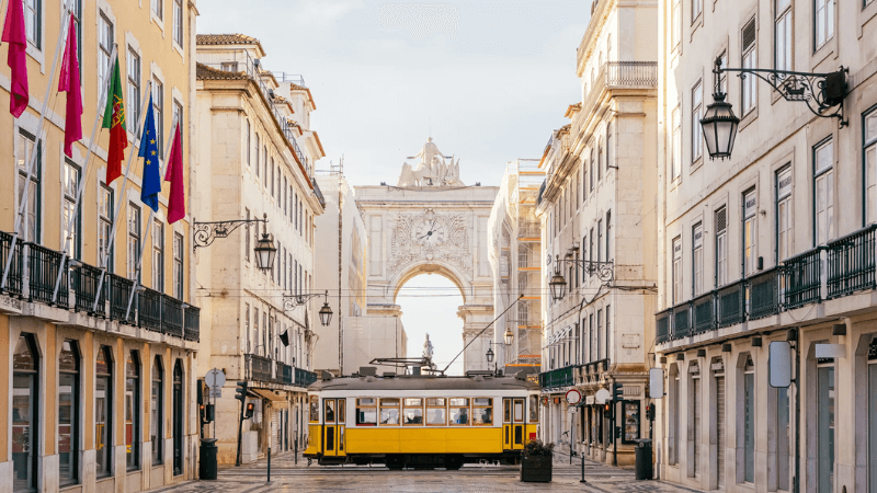 Moving to Lisbon: What Women Should Know Before Moving
